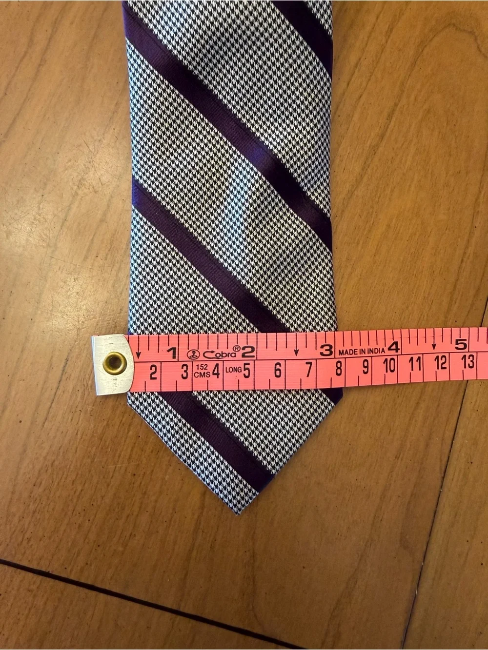 DKNY 100% Silk Plum Houndstooth Tie | Business Casual Academia Corporate Dapper